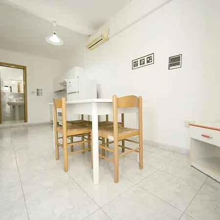 Il Mare A 90 Passi Puglia On Line 皮佐